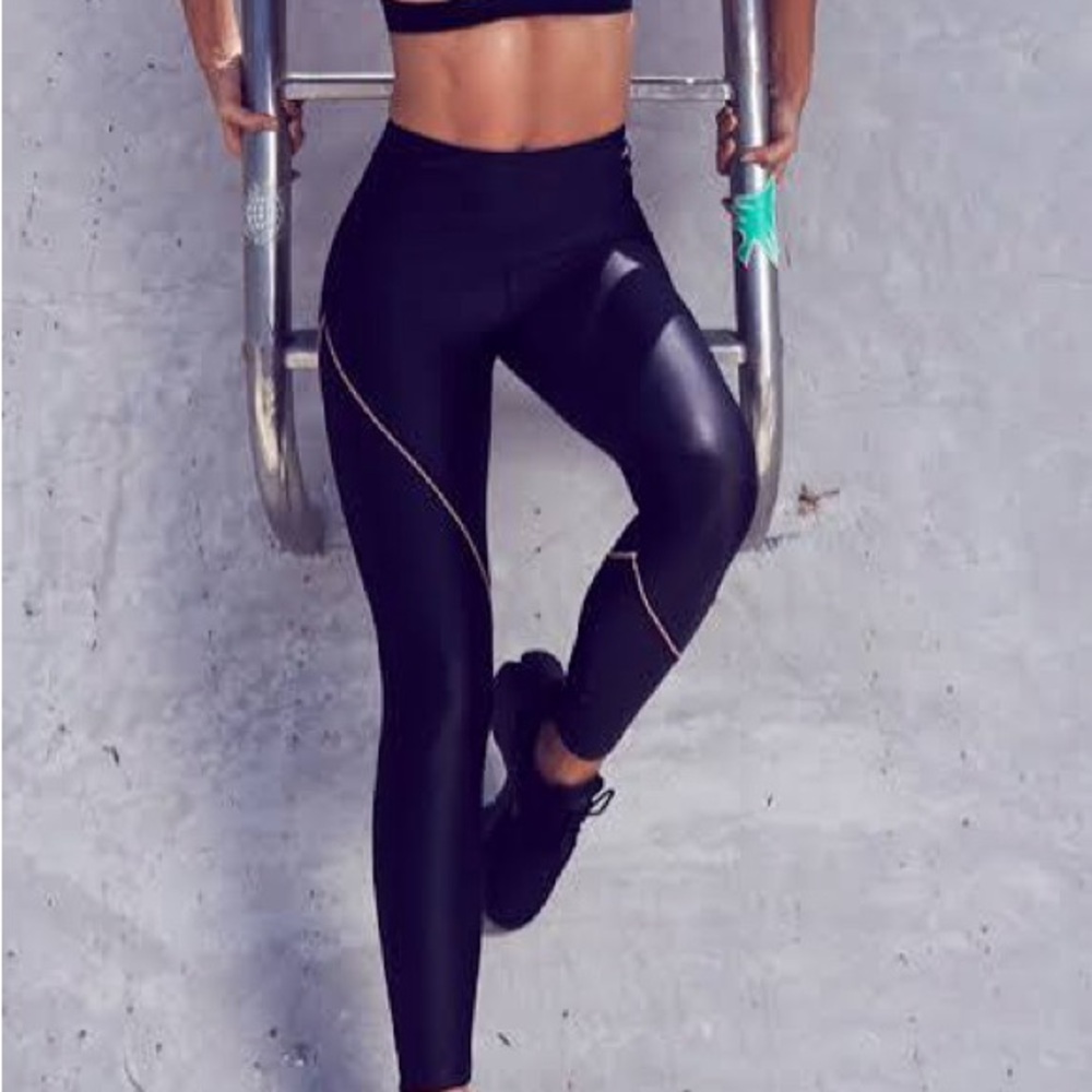 Koral Street legging black with pink pipping detail Xsmall